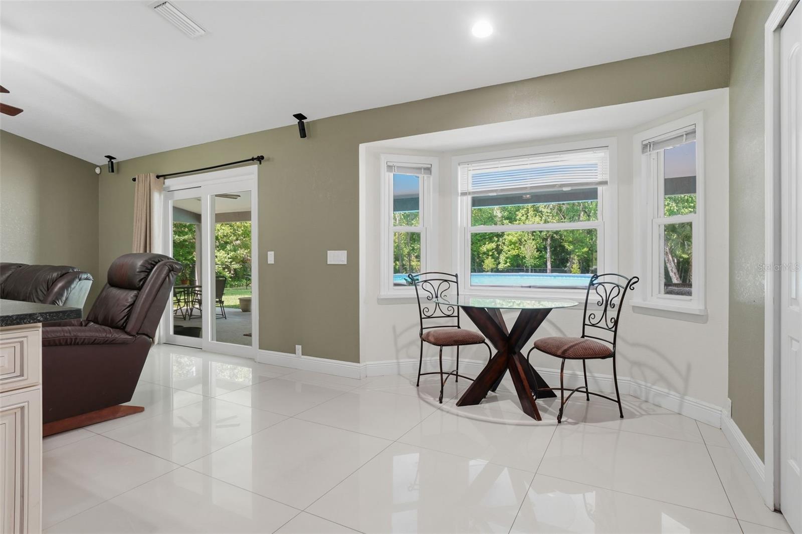 130 E BAHAMA RD, WINTER SPRINGS, FL, 32708