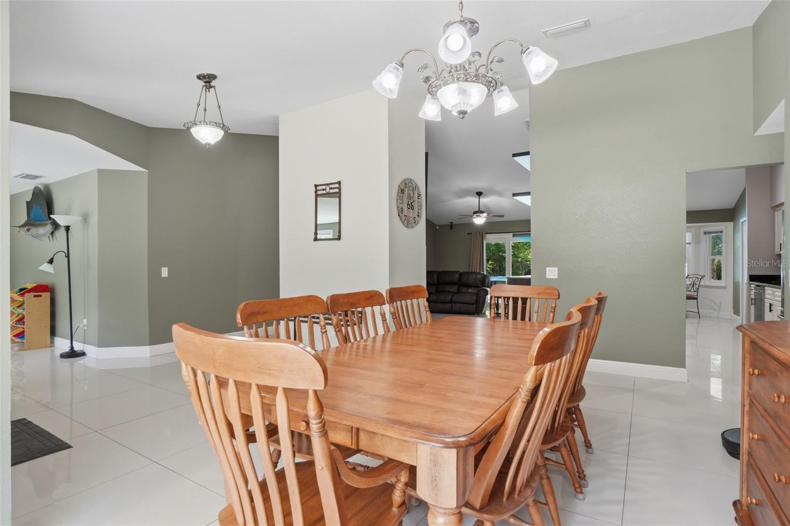 130 E BAHAMA RD, WINTER SPRINGS, FL, 32708