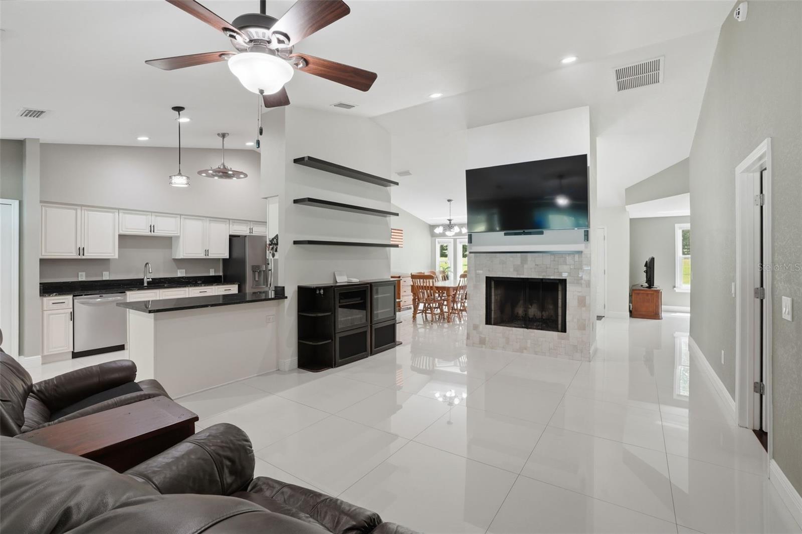 130 E BAHAMA RD, WINTER SPRINGS, FL, 32708