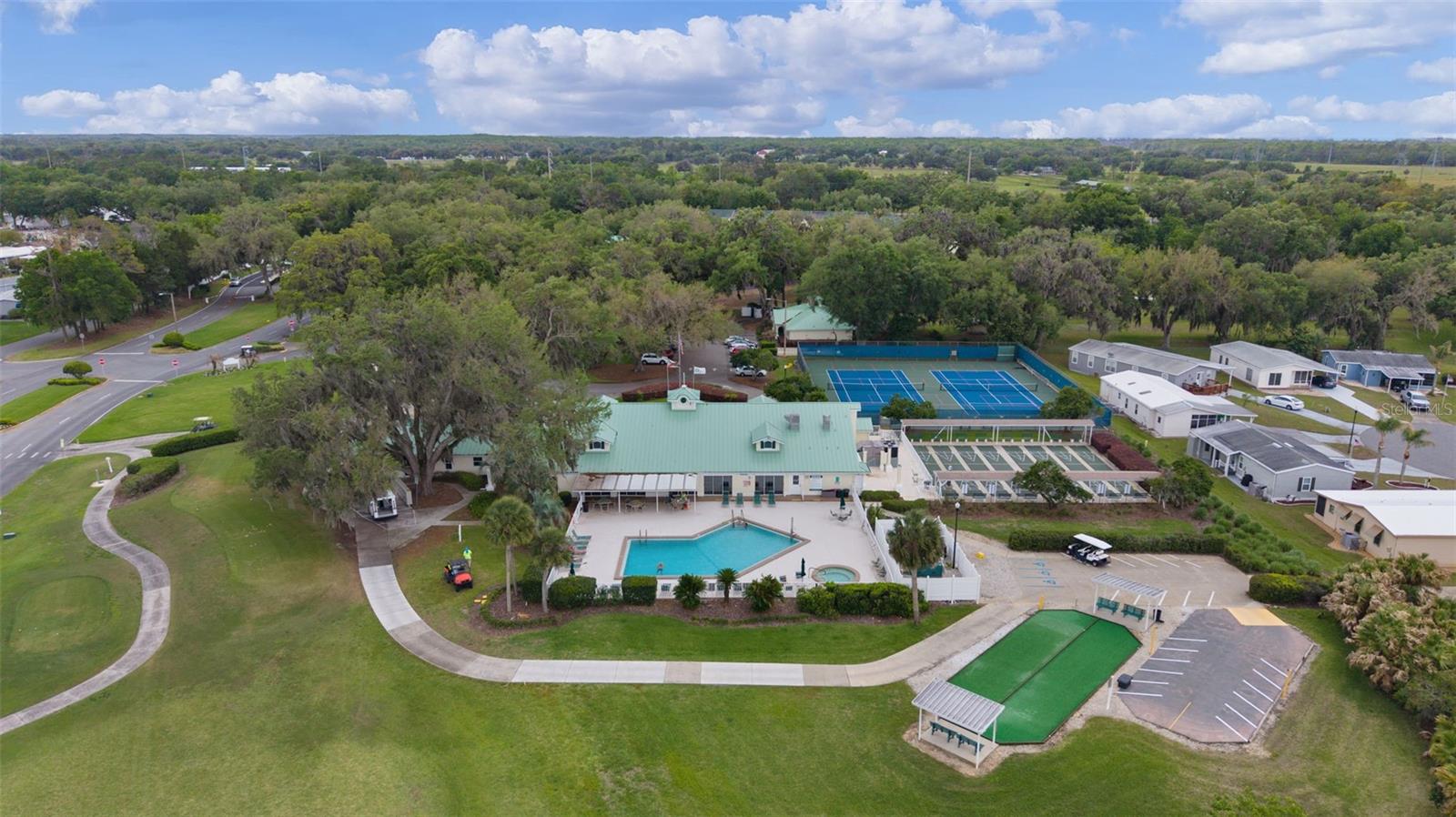 413 WESTWOOD DR, LEESBURG, FL, 34748