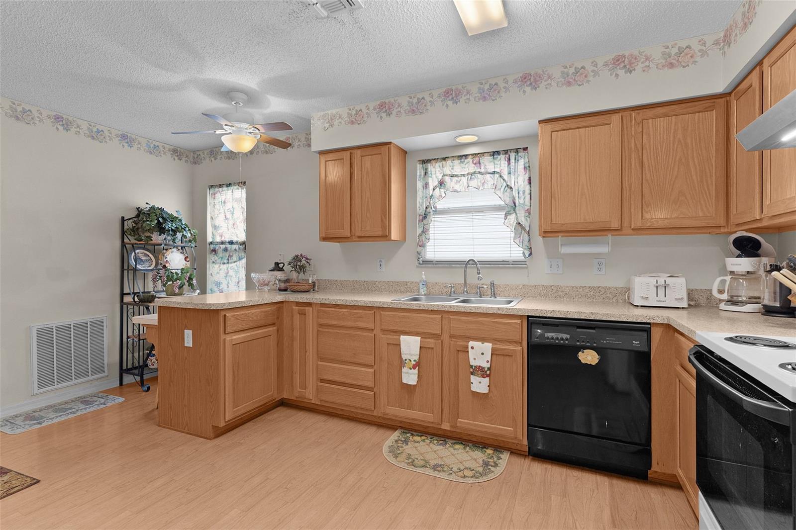 413 WESTWOOD DR, LEESBURG, FL, 34748