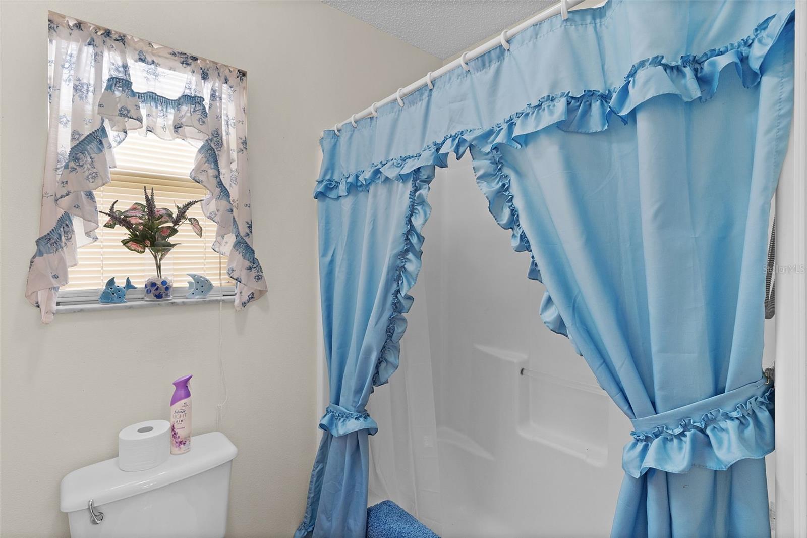 413 WESTWOOD DR, LEESBURG, FL, 34748