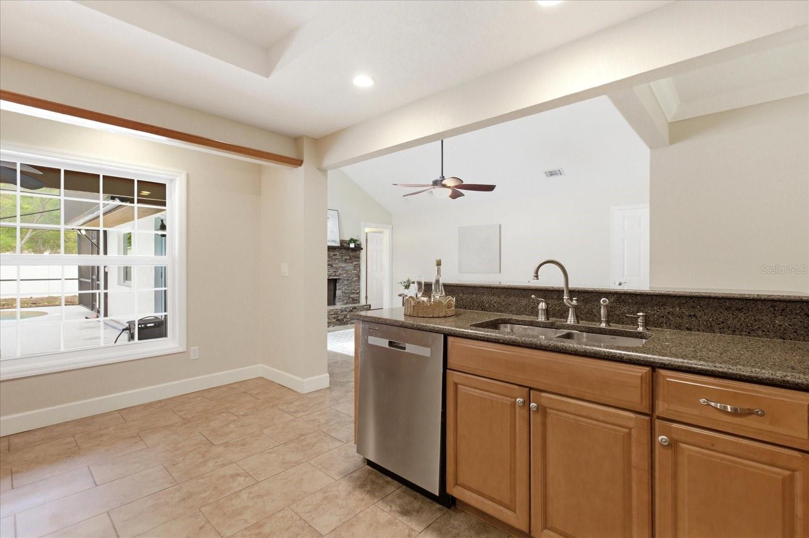 393 WEKIVA COVE RD, LONGWOOD, FL, 32779