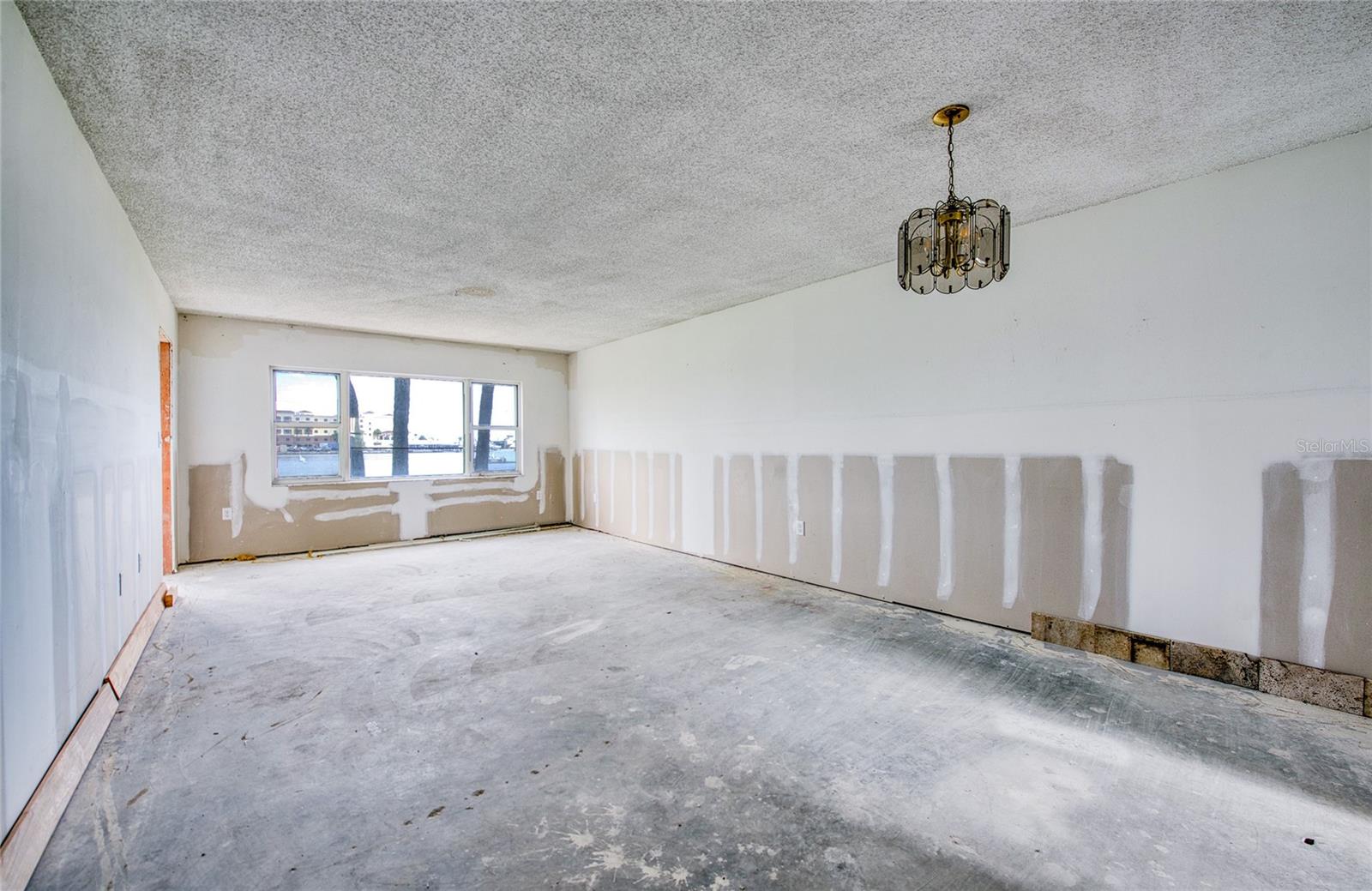 open floor plan for living and dining room
