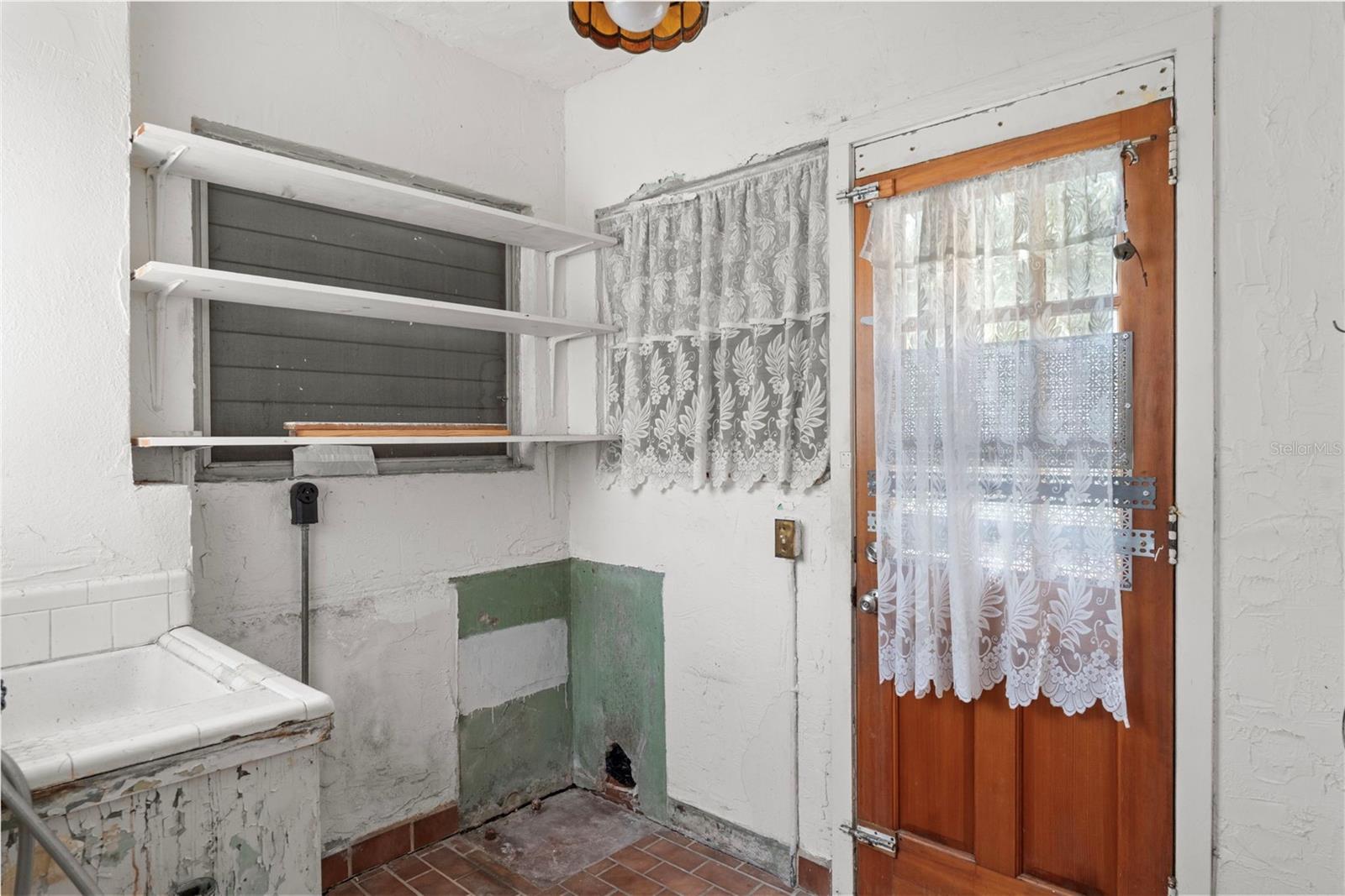 7010 PARK ST S, ST PETERSBURG, FL, 33707