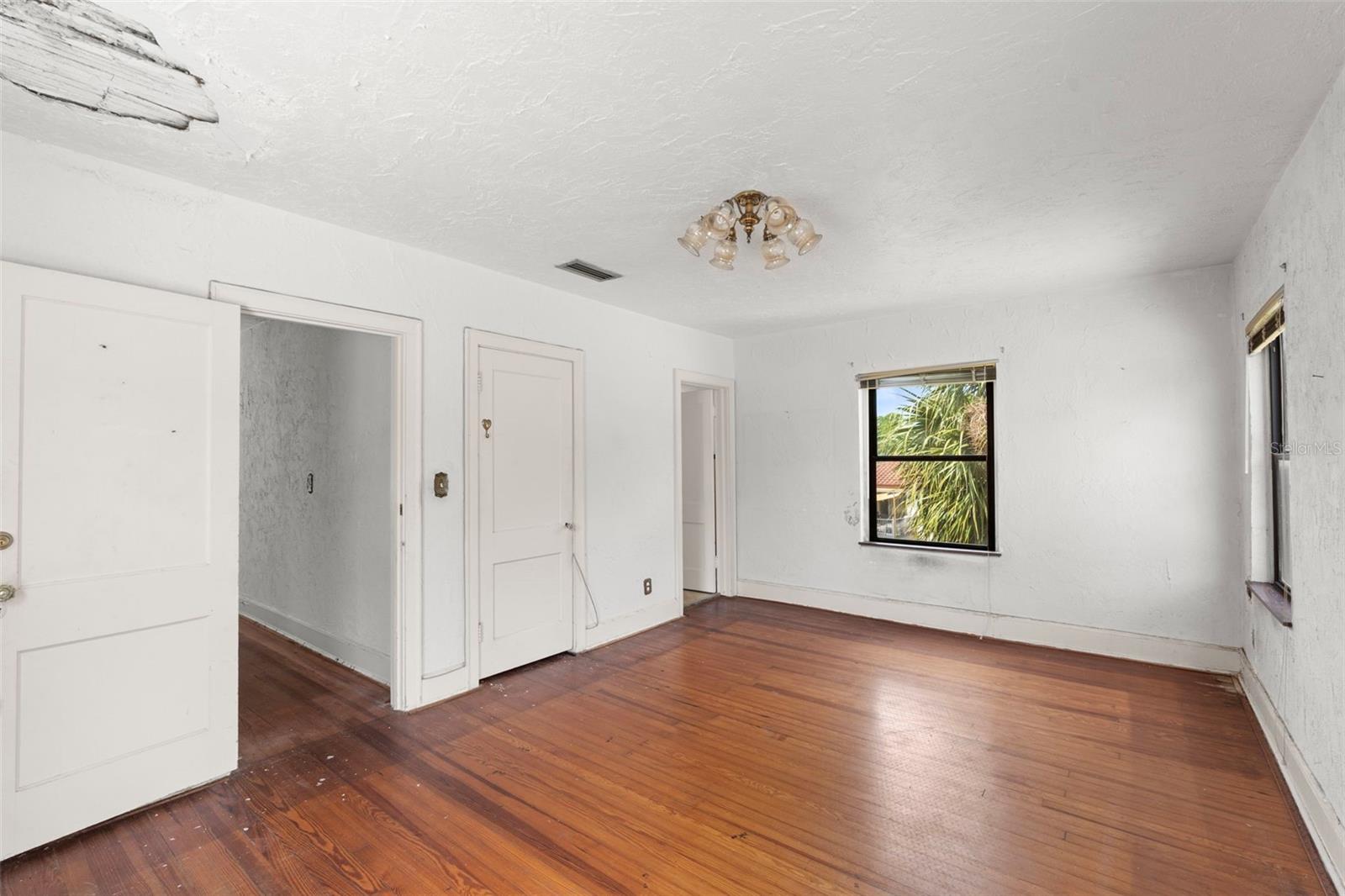 7010 PARK ST S, ST PETERSBURG, FL, 33707