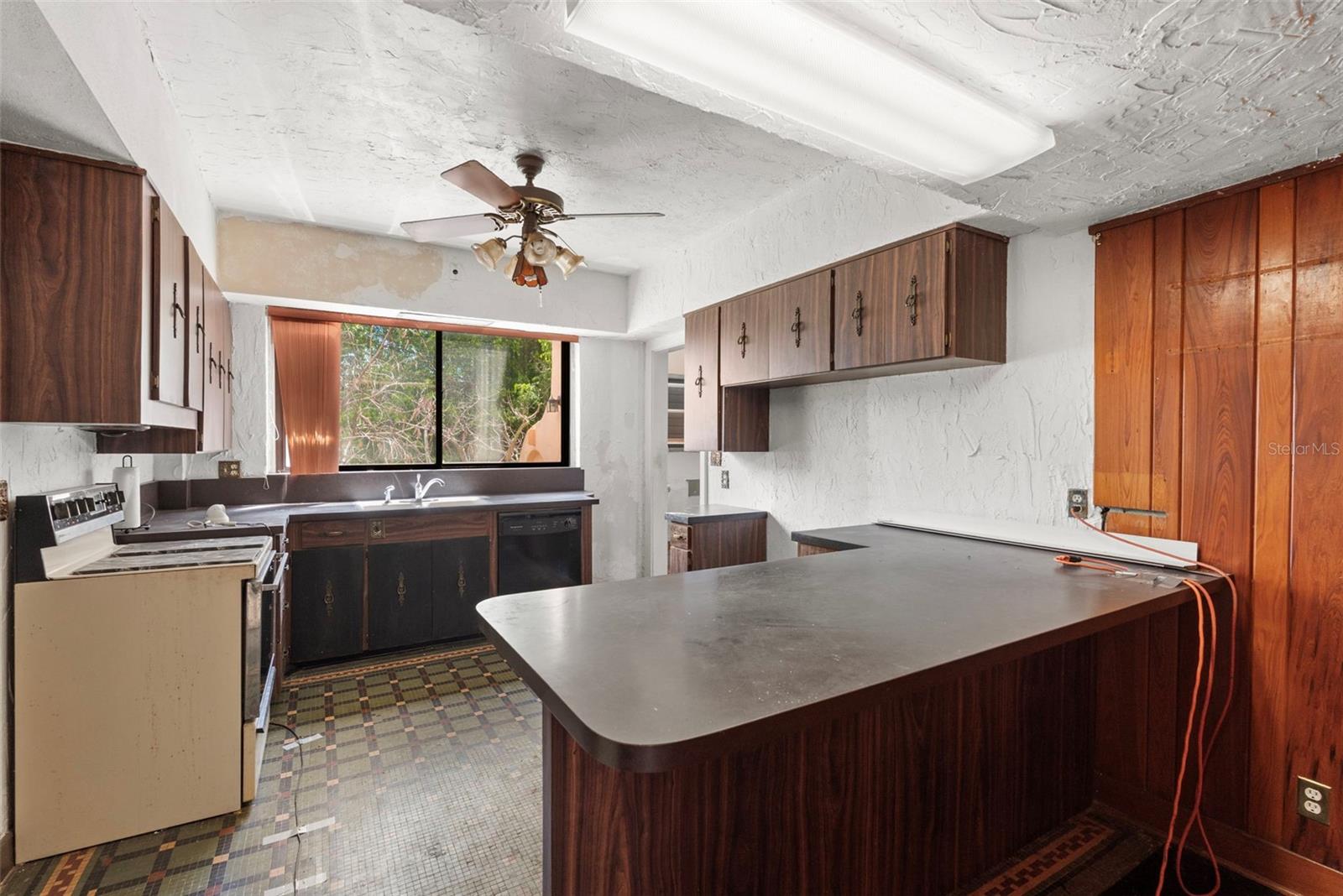 7010 PARK ST S, ST PETERSBURG, FL, 33707