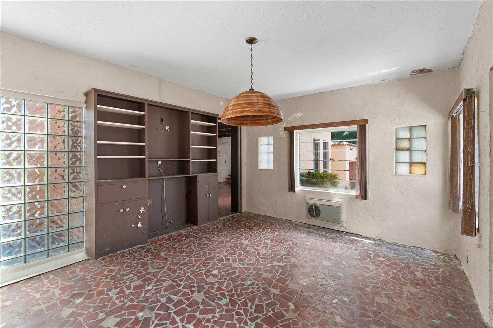 7010 PARK ST S, ST PETERSBURG, FL, 33707