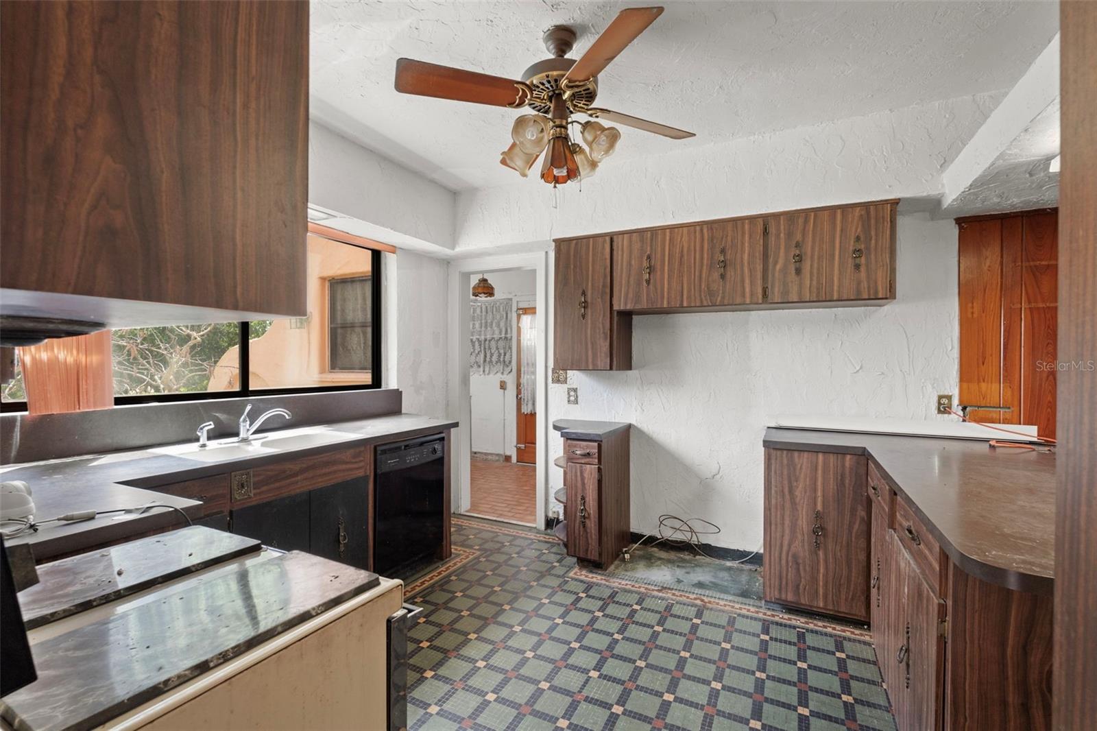 7010 PARK ST S, ST PETERSBURG, FL, 33707