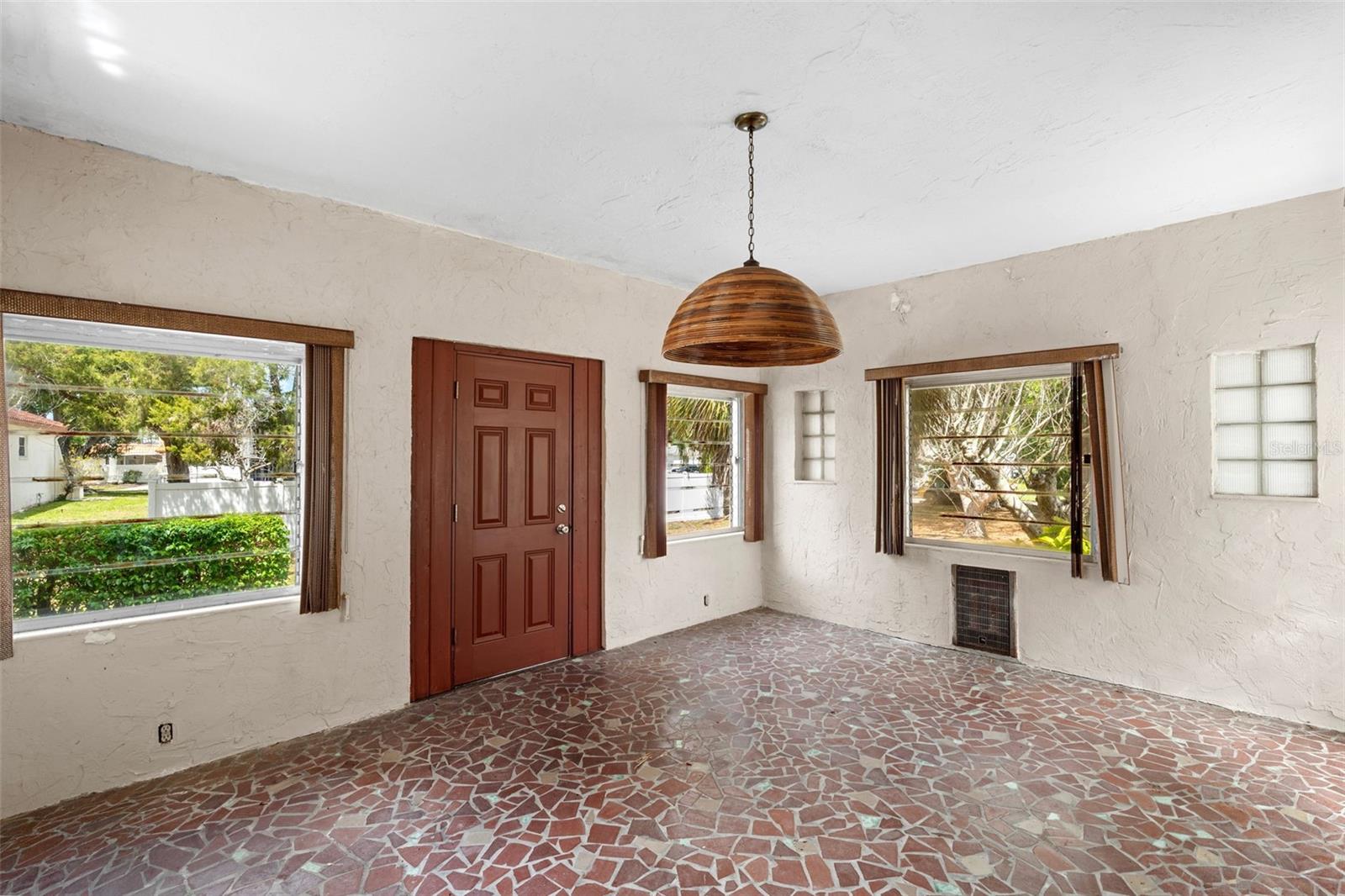 7010 PARK ST S, ST PETERSBURG, FL, 33707