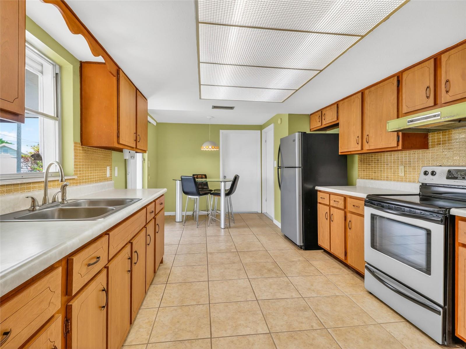 3513 HARBOR BLVD, PORT CHARLOTTE, FL, 33952