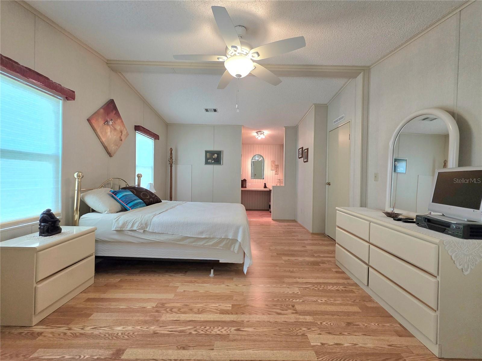 5654 ARROWHEAD DR, ZEPHYRHILLS, FL, 33542