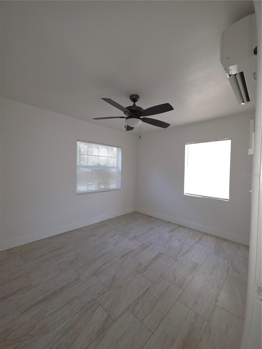 1010 E CENTRAL BLVD, ORLANDO, FL, 32801
