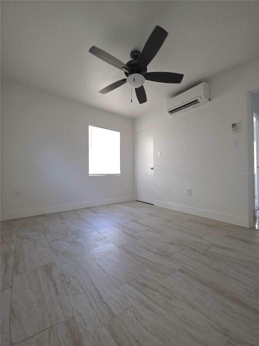 1010 E CENTRAL BLVD, ORLANDO, FL, 32801