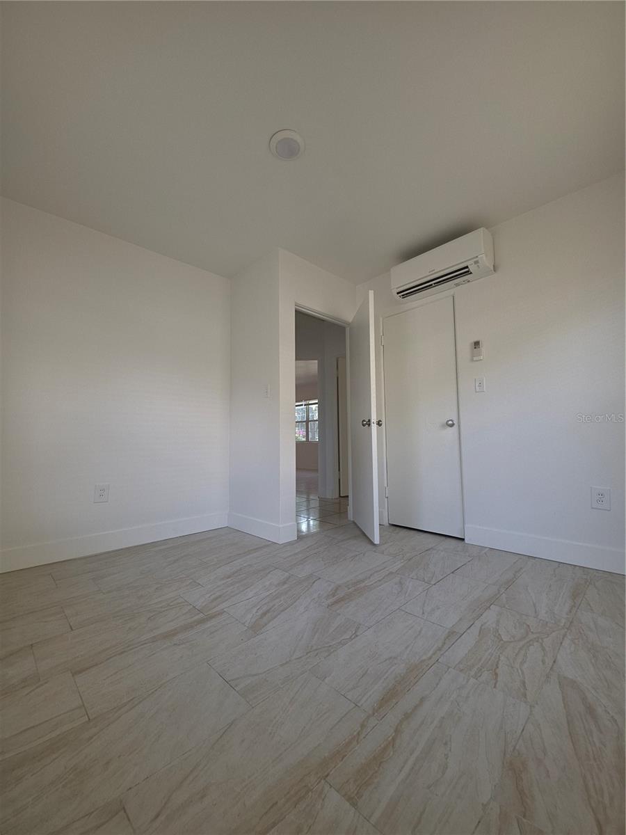 1010 E CENTRAL BLVD, ORLANDO, FL, 32801