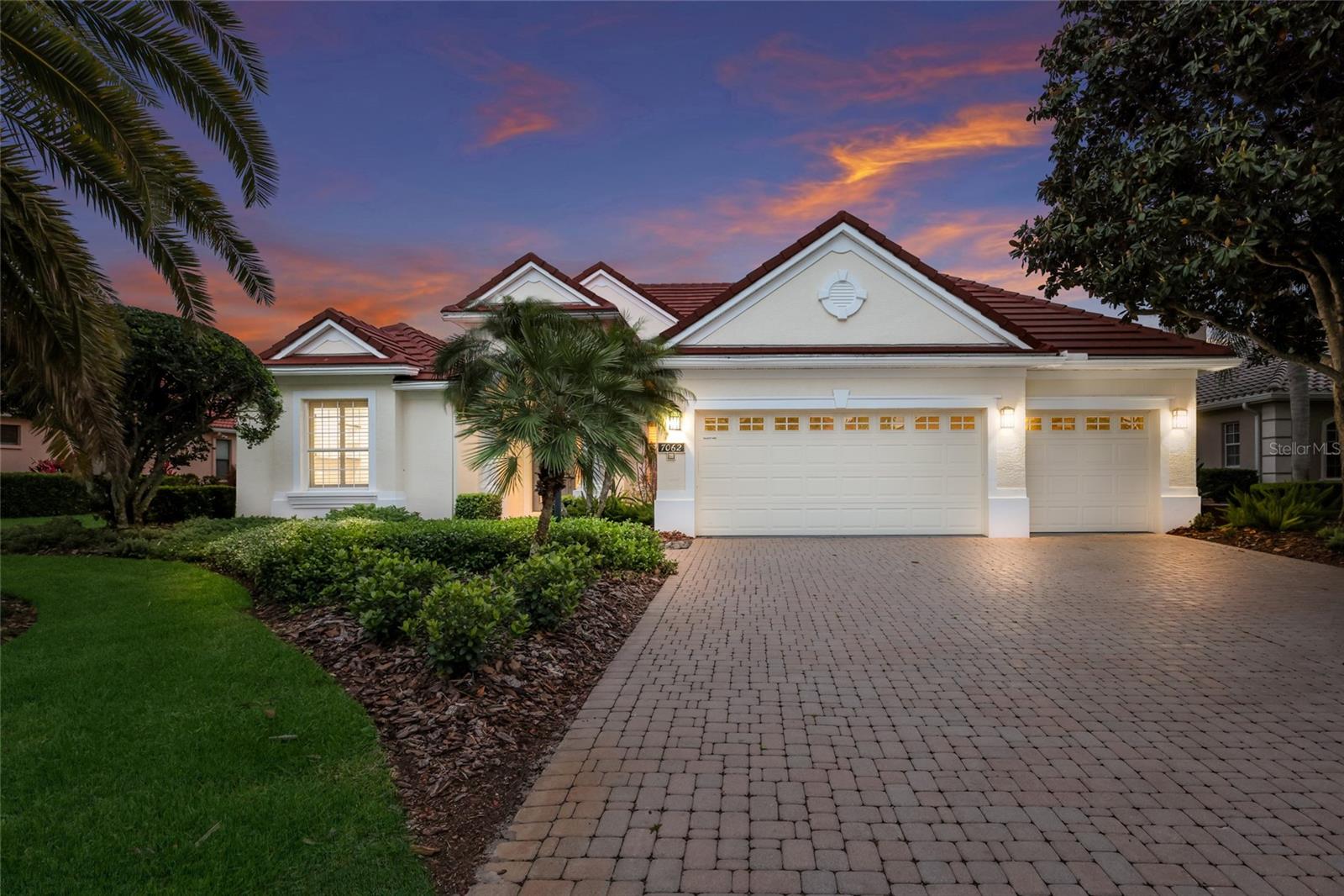 7062 TWIN HILLS TER, LAKEWOOD RANCH, FL, 34202