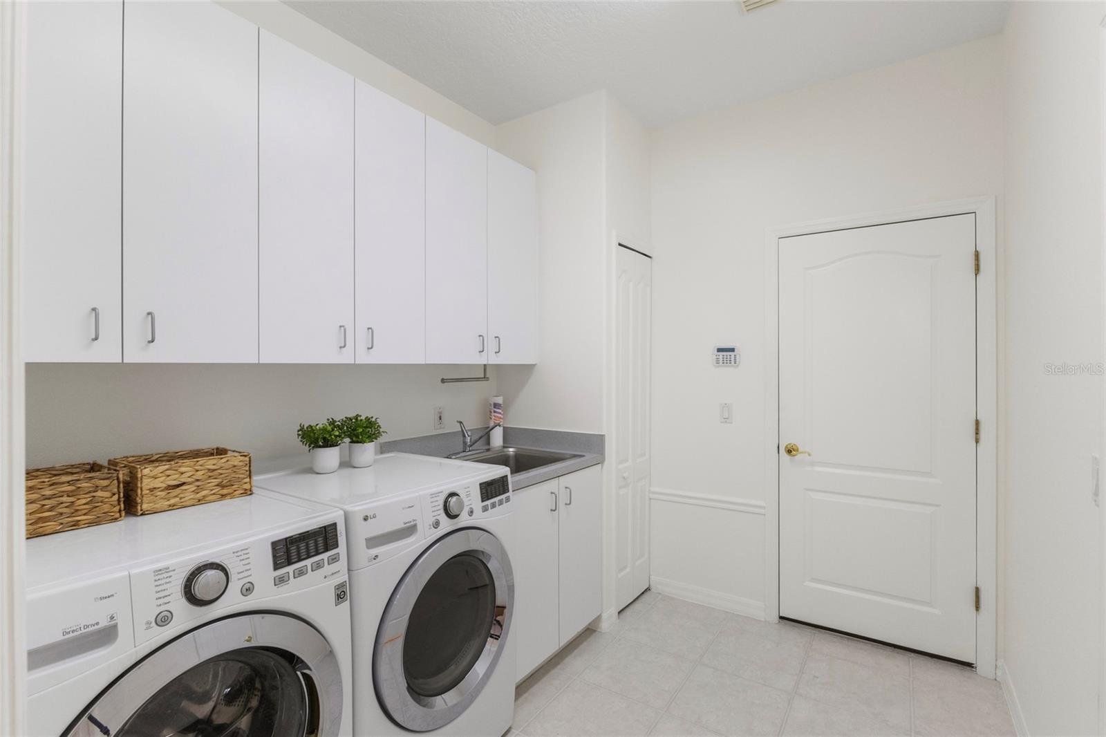 7062 TWIN HILLS TER, LAKEWOOD RANCH, FL, 34202