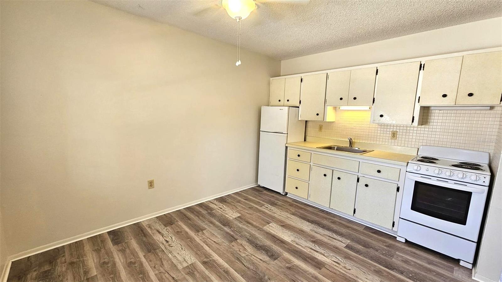 65 N MAPLE ST, ENGLEWOOD, FL, 34223