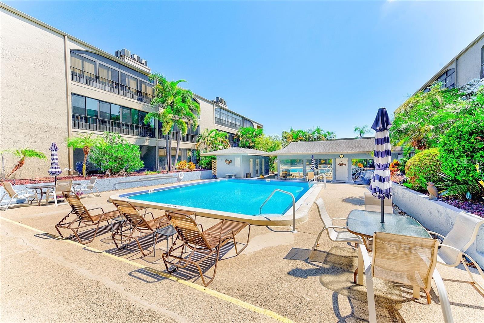 215 VALENCIA BLVD #213, LARGO, FL, 33770