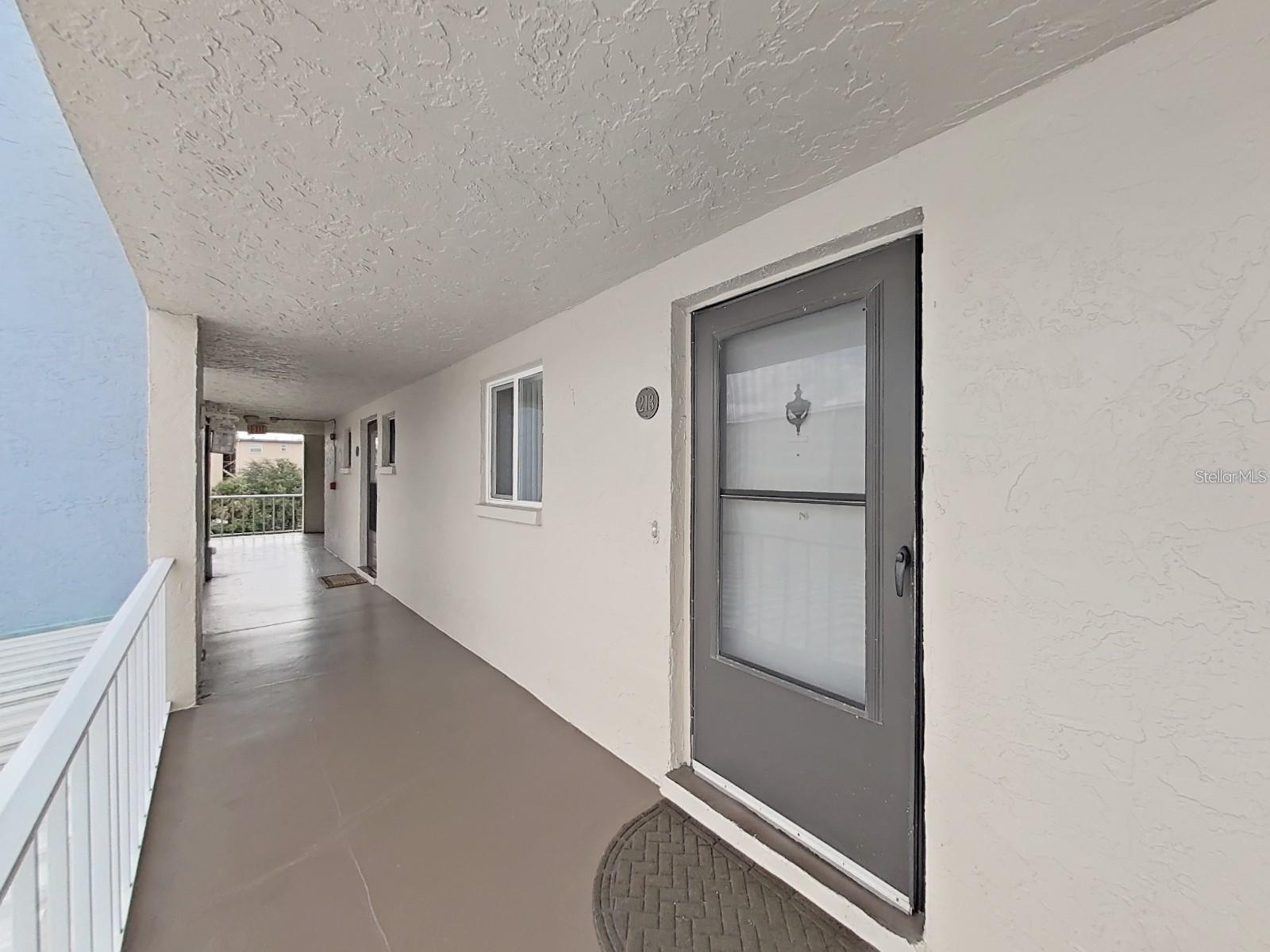 215 VALENCIA BLVD #213, LARGO, FL, 33770