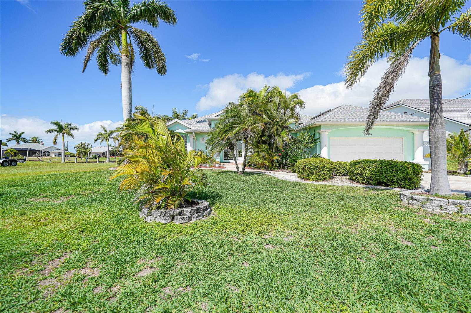 9325 ST PAUL DR, PORT CHARLOTTE, FL, 33981