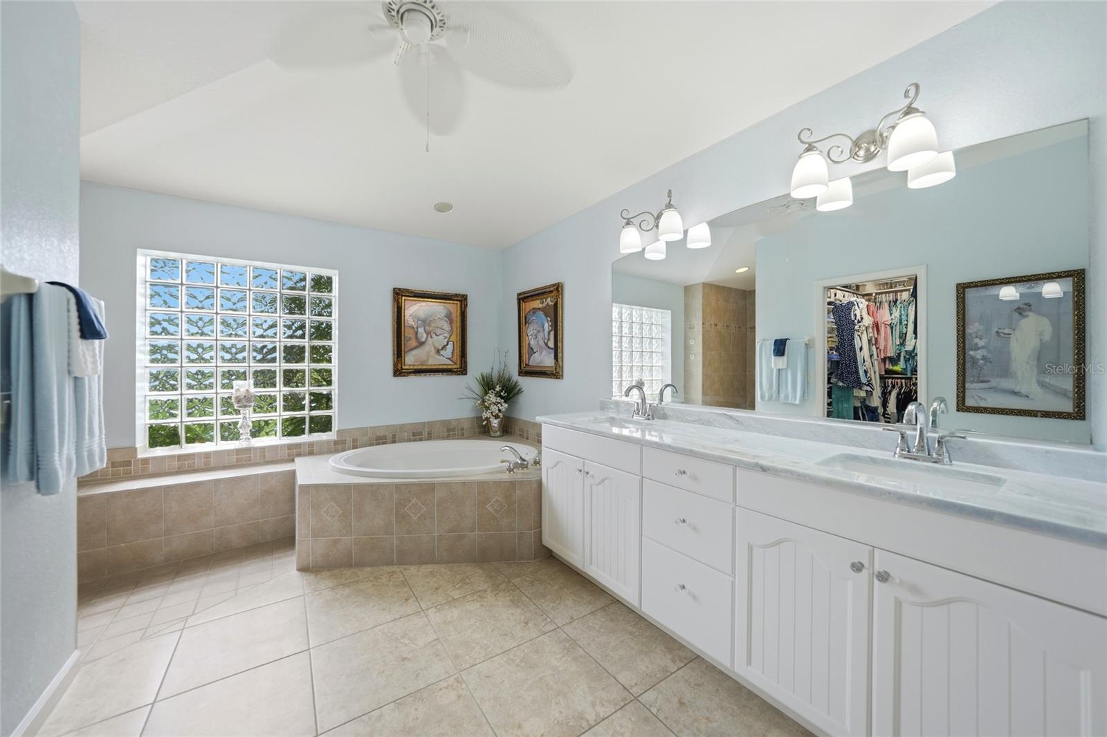 9325 ST PAUL DR, PORT CHARLOTTE, FL, 33981