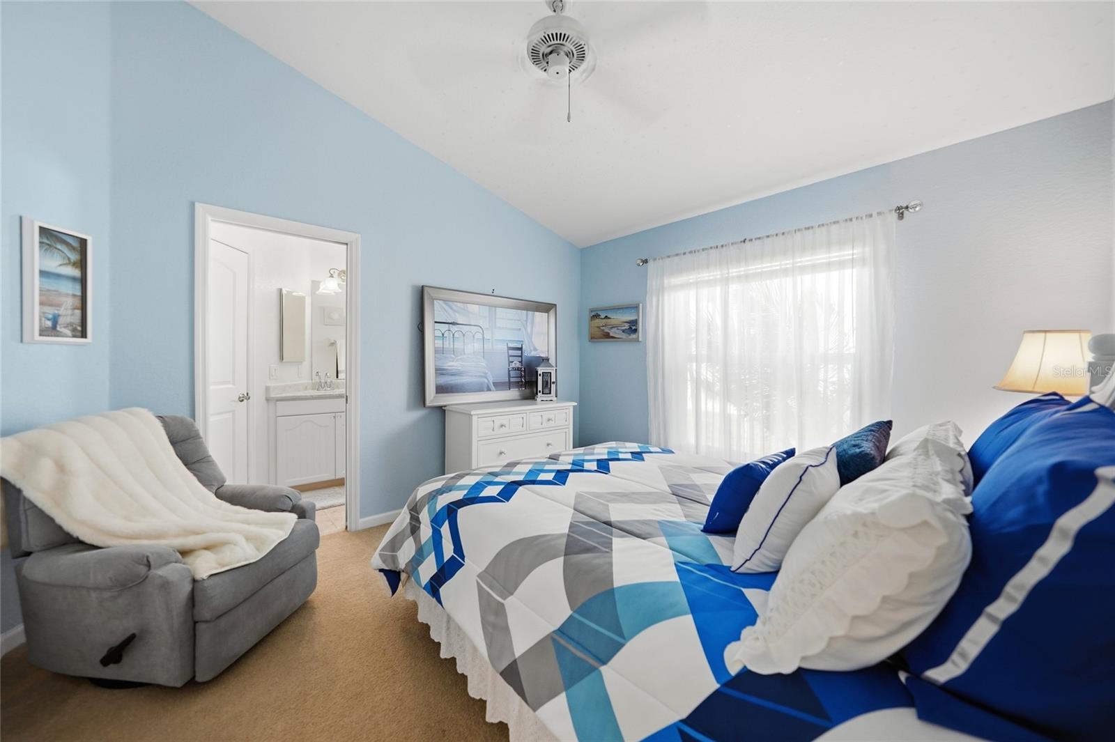 9325 ST PAUL DR, PORT CHARLOTTE, FL, 33981