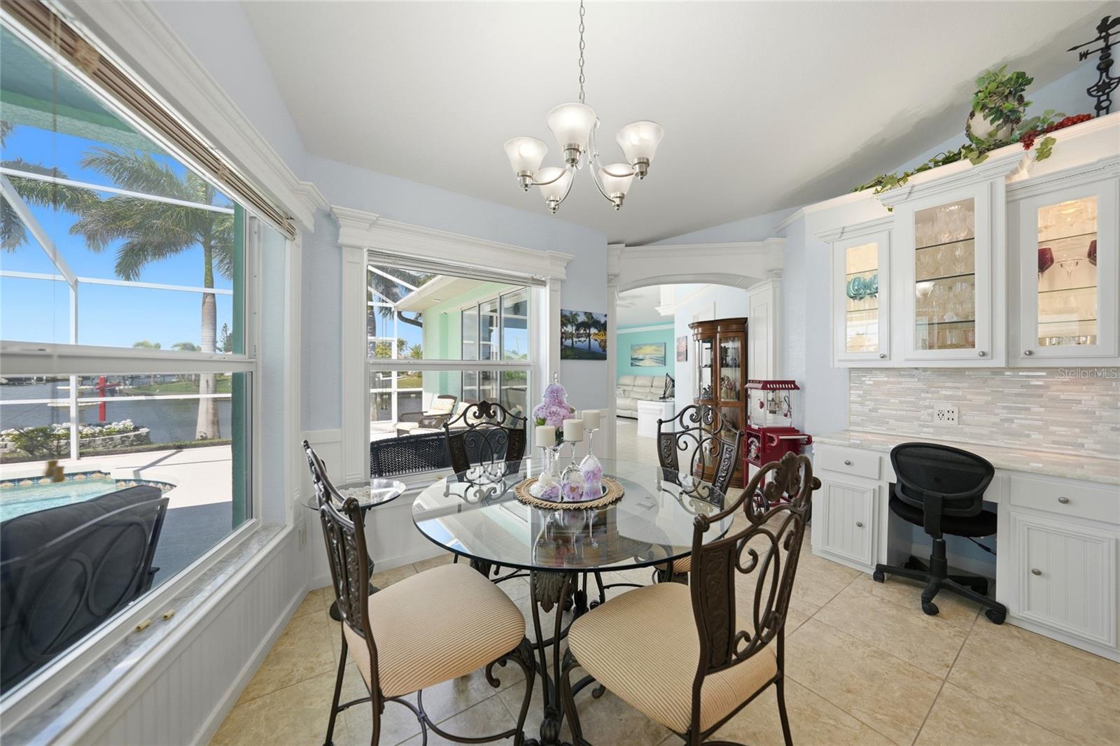 9325 ST PAUL DR, PORT CHARLOTTE, FL, 33981