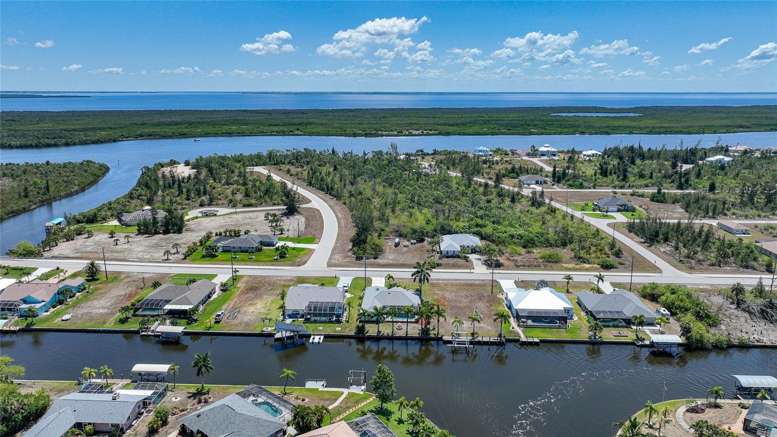 9325 ST PAUL DR, PORT CHARLOTTE, FL, 33981