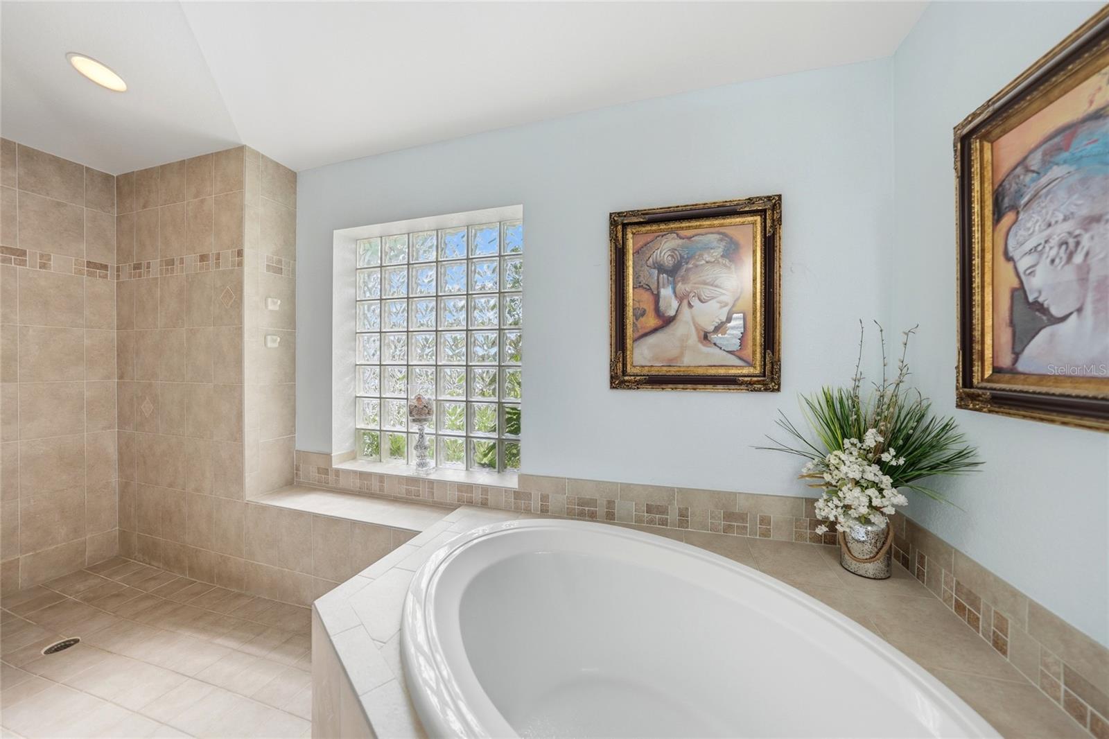 9325 ST PAUL DR, PORT CHARLOTTE, FL, 33981