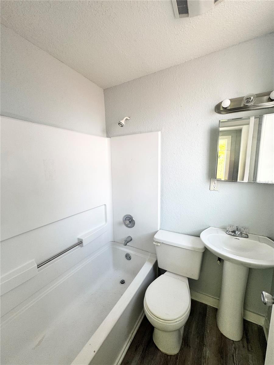 704 CORDOVA DR #6, ORLANDO, FL, 32804