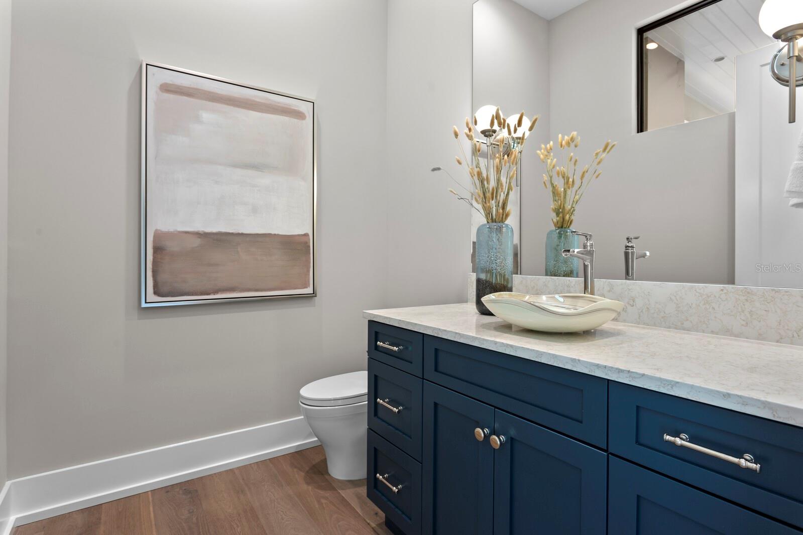 337 COFFEE POT DR NE, ST PETERSBURG, FL, 33704