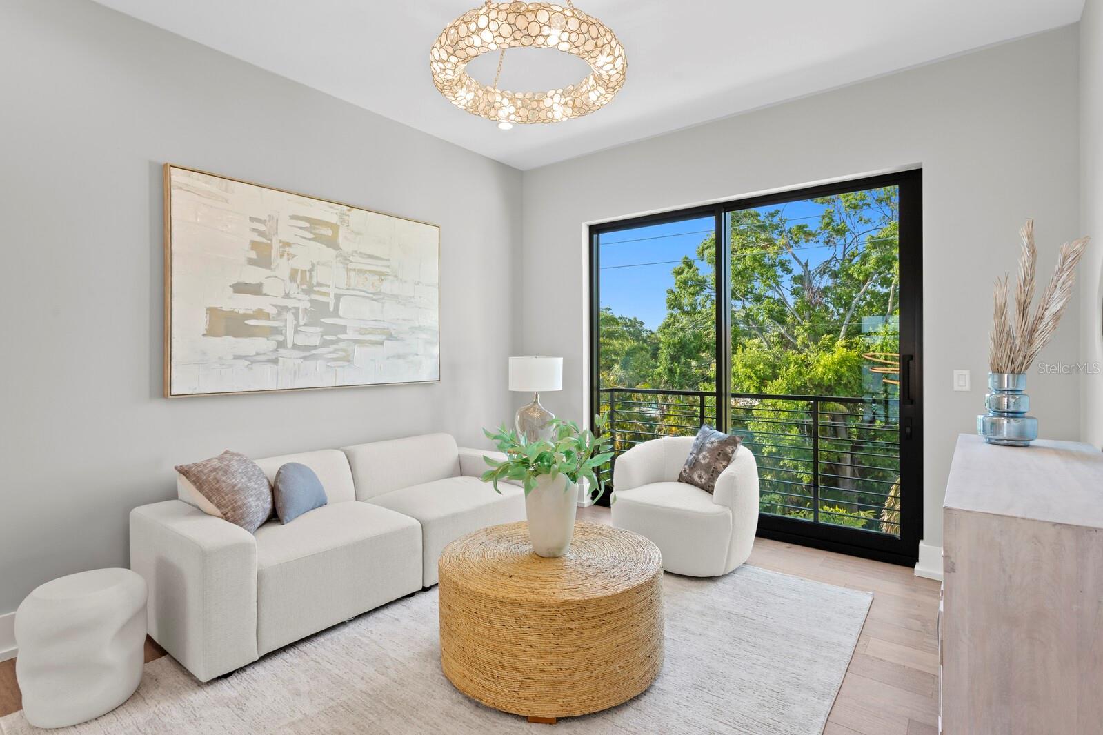 337 COFFEE POT DR NE, ST PETERSBURG, FL, 33704