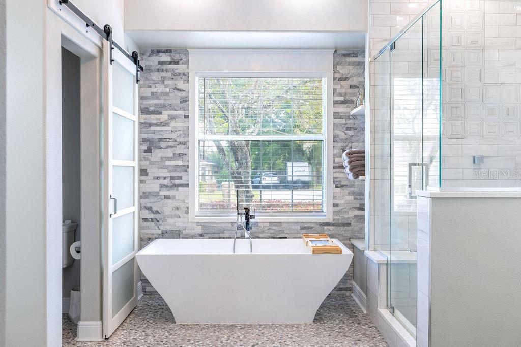 34041 VALENCIA DR, LEESBURG, FL, 34788