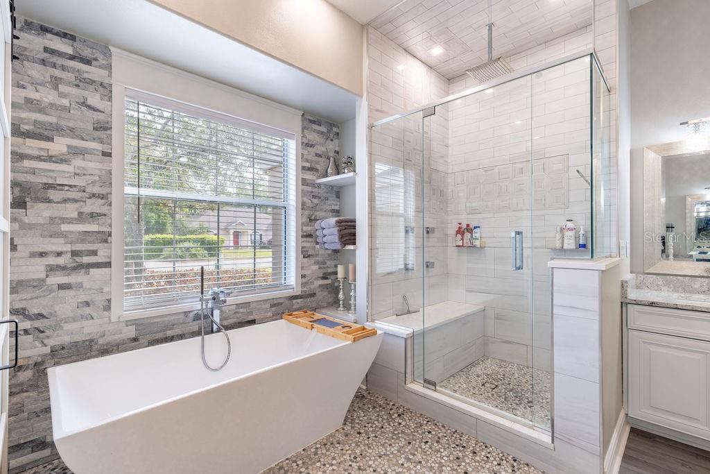 34041 VALENCIA DR, LEESBURG, FL, 34788