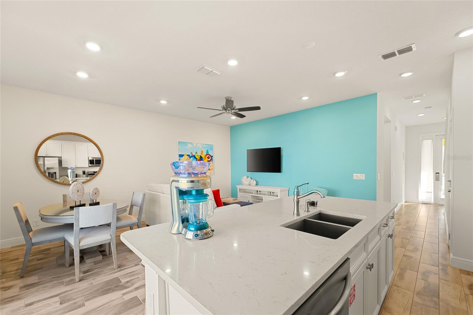 8205 SURF ST, KISSIMMEE, FL, 34747