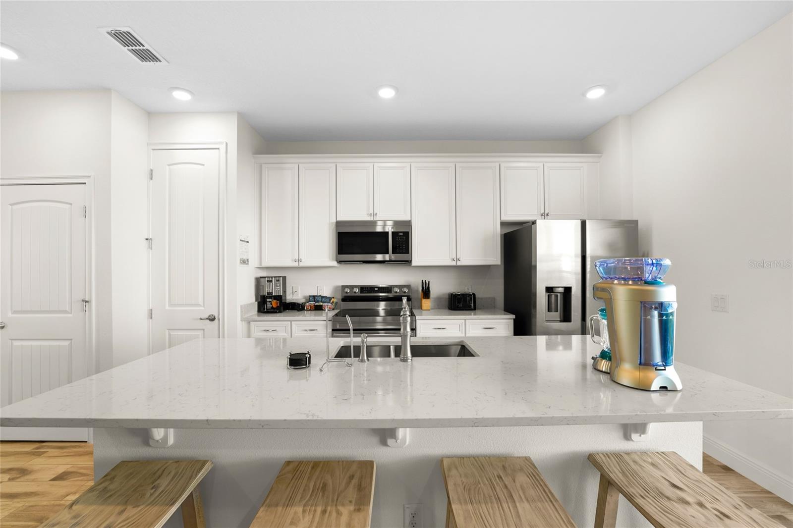 8205 SURF ST, KISSIMMEE, FL, 34747