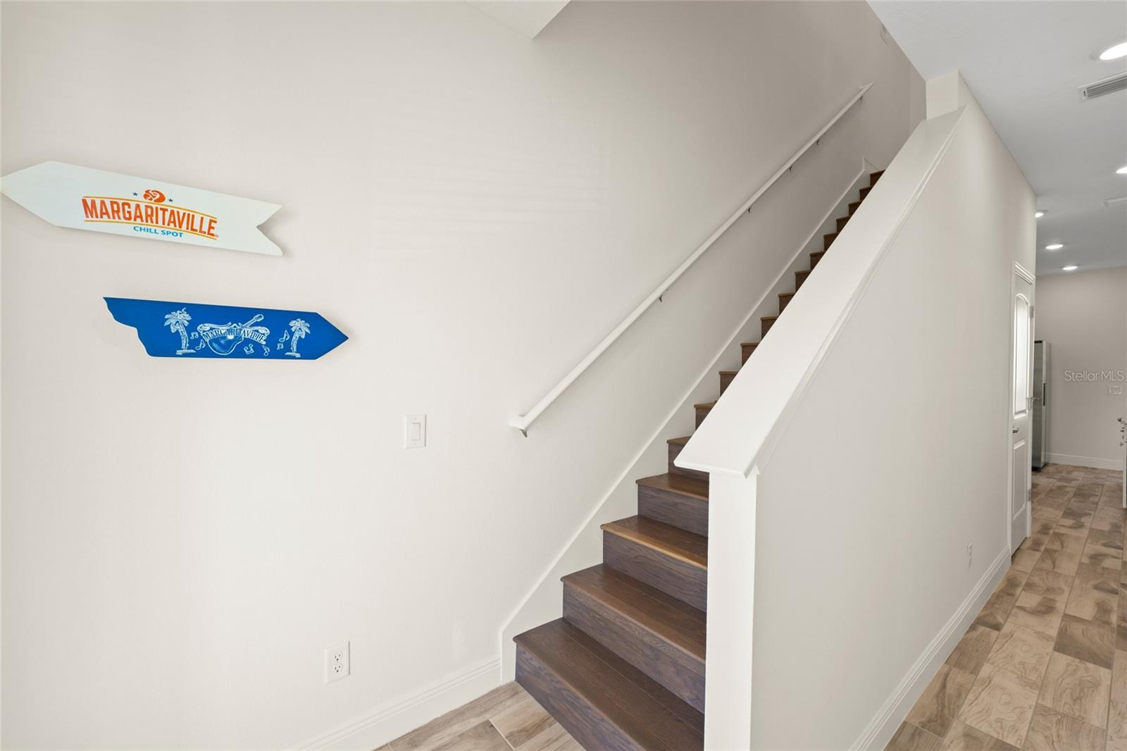 8205 SURF ST, KISSIMMEE, FL, 34747