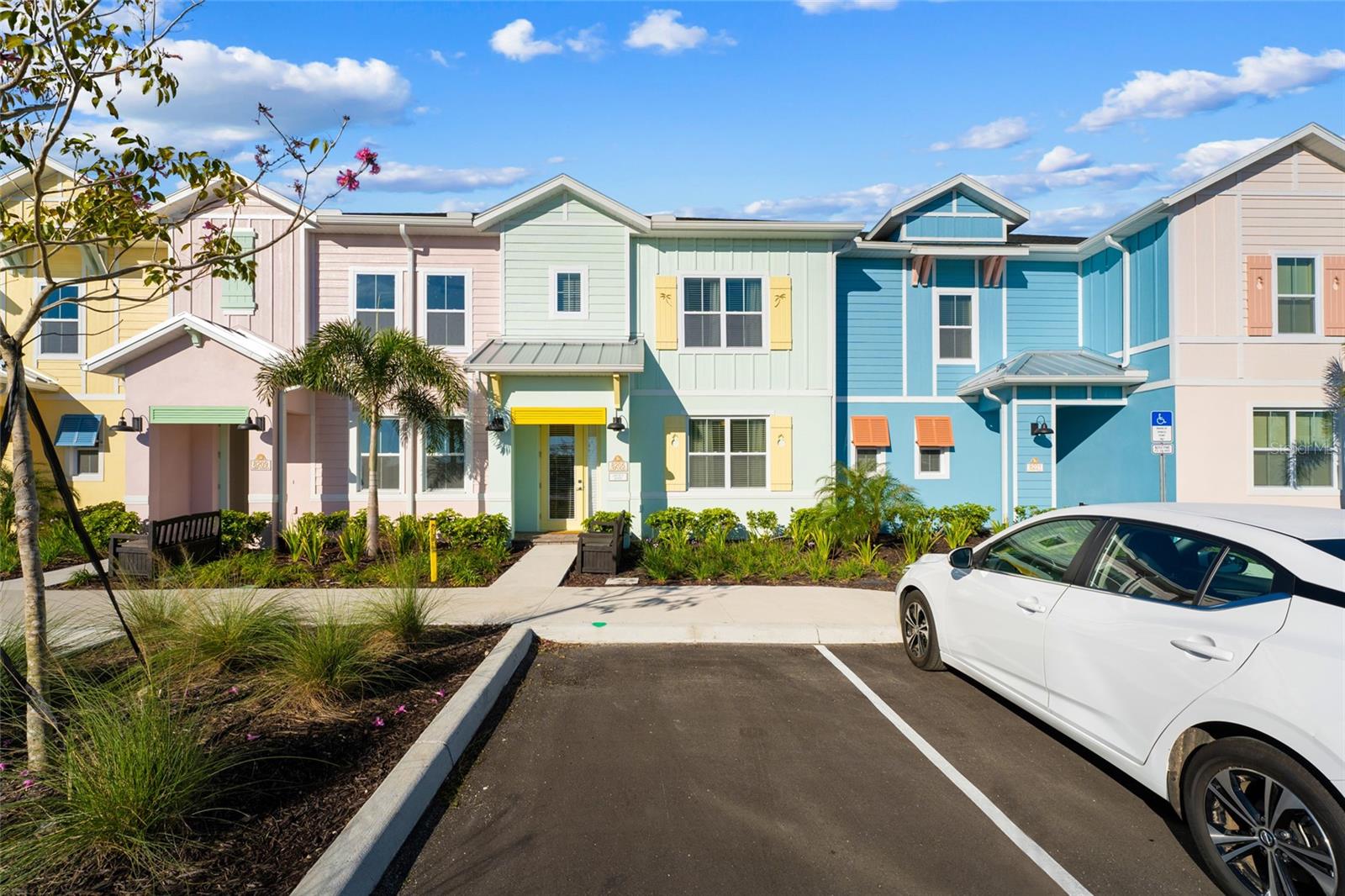 8205 SURF ST, KISSIMMEE, FL, 34747