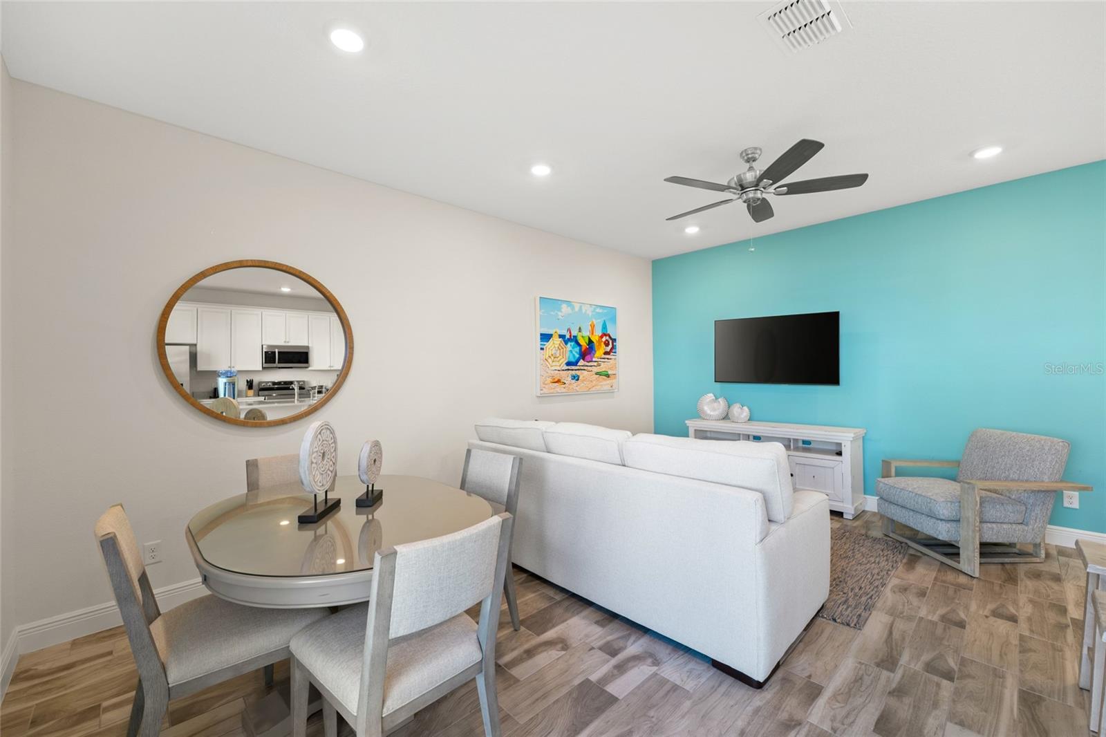 8205 SURF ST, KISSIMMEE, FL, 34747