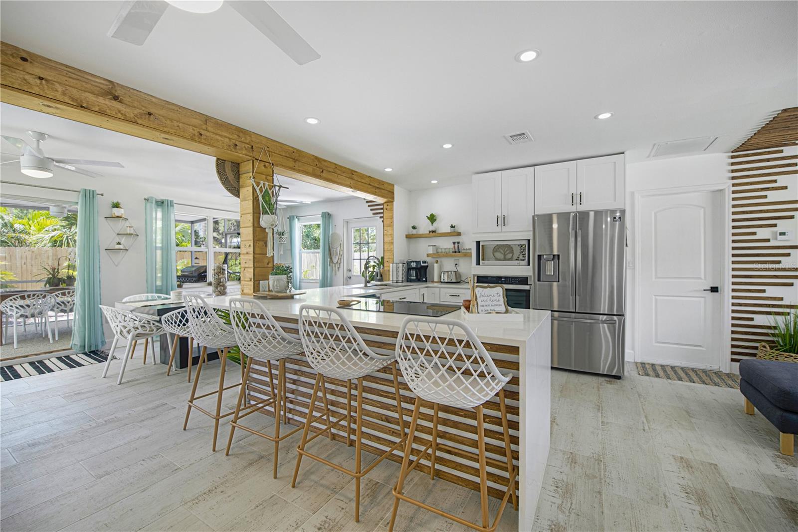 2436 CONSTITUTION BLVD, SARASOTA, FL, 34231