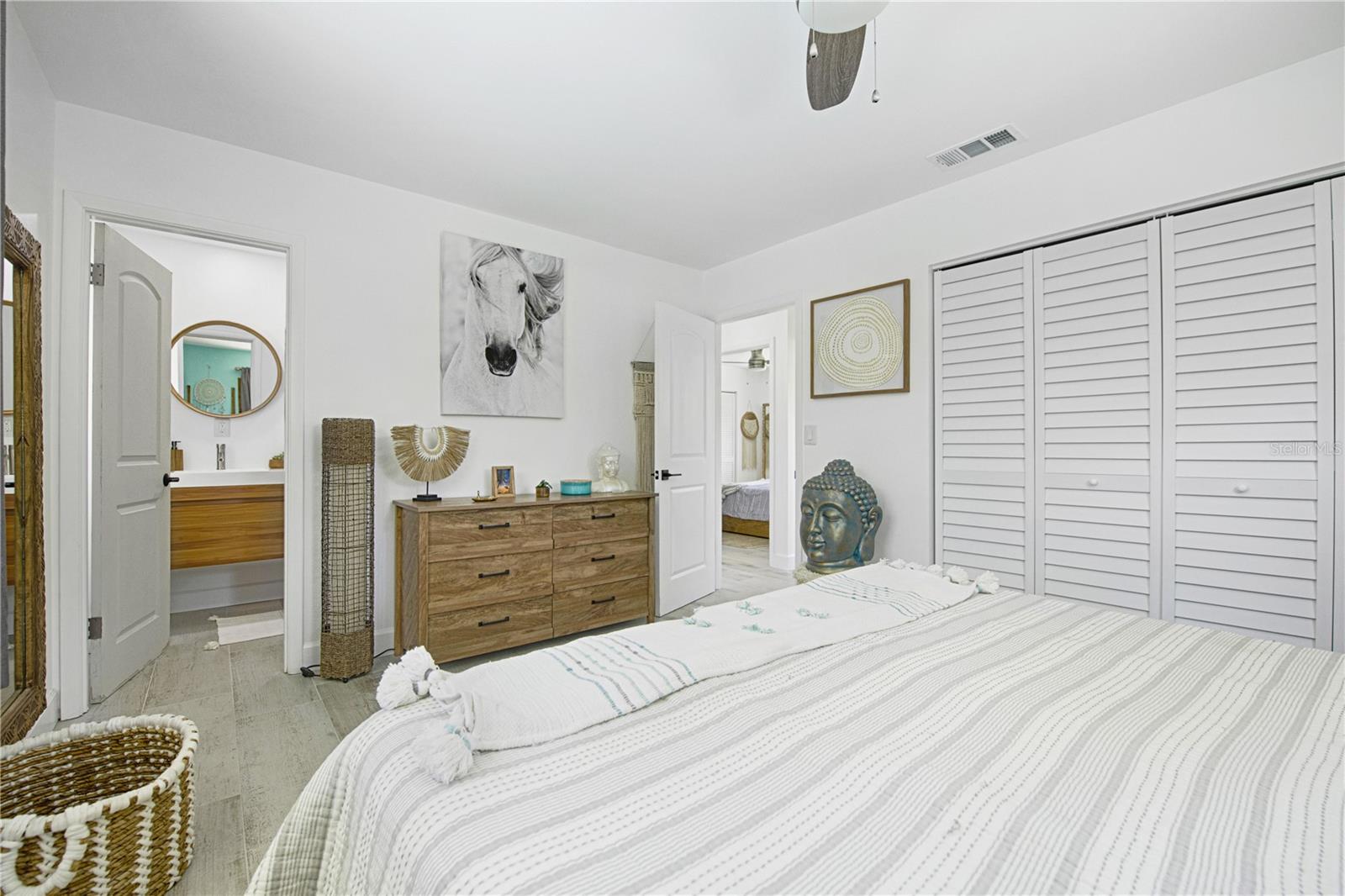 2436 CONSTITUTION BLVD, SARASOTA, FL, 34231