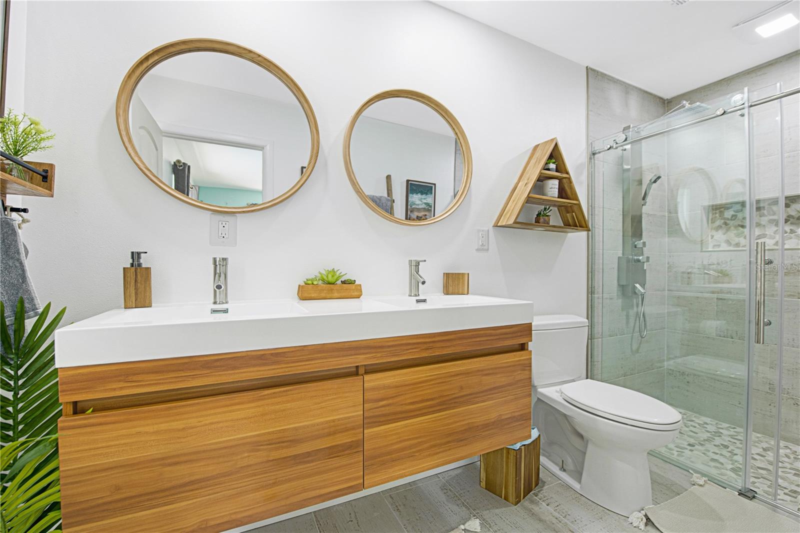 2436 CONSTITUTION BLVD, SARASOTA, FL, 34231