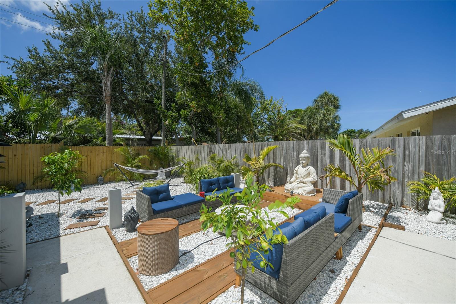 2436 CONSTITUTION BLVD, SARASOTA, FL, 34231