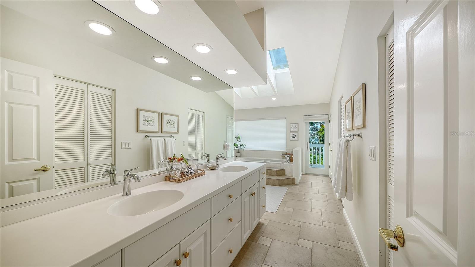 476 MEADOW LARK DR, SARASOTA, FL, 34236