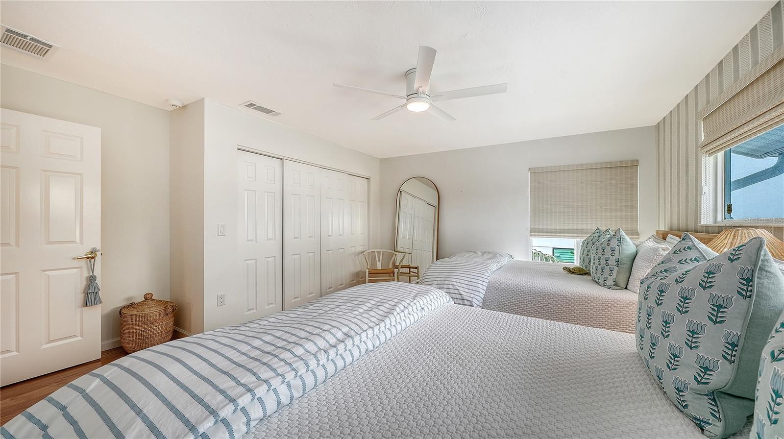 476 MEADOW LARK DR, SARASOTA, FL, 34236