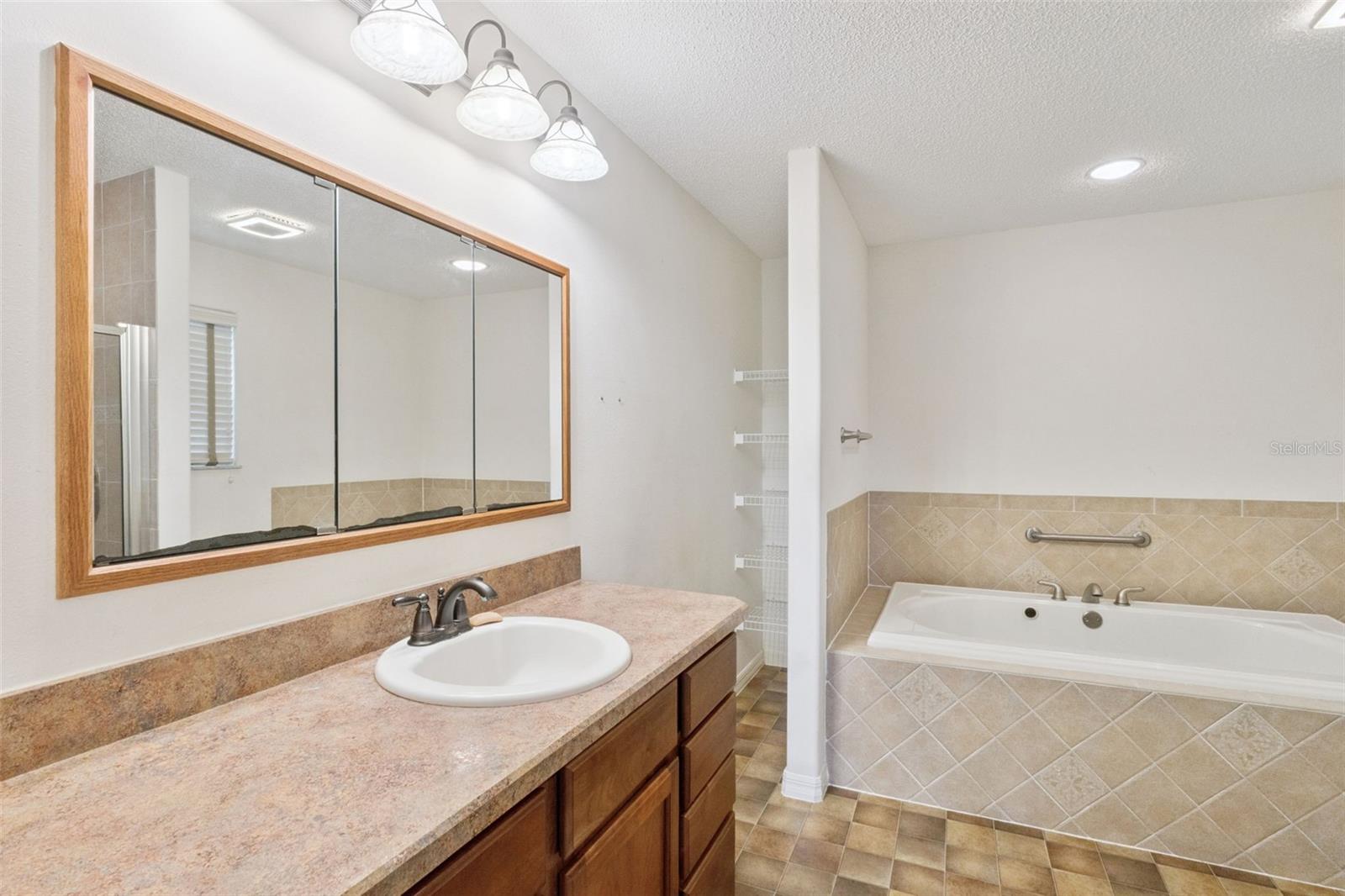 2039 TYNTE TER, THE VILLAGES, FL, 32162