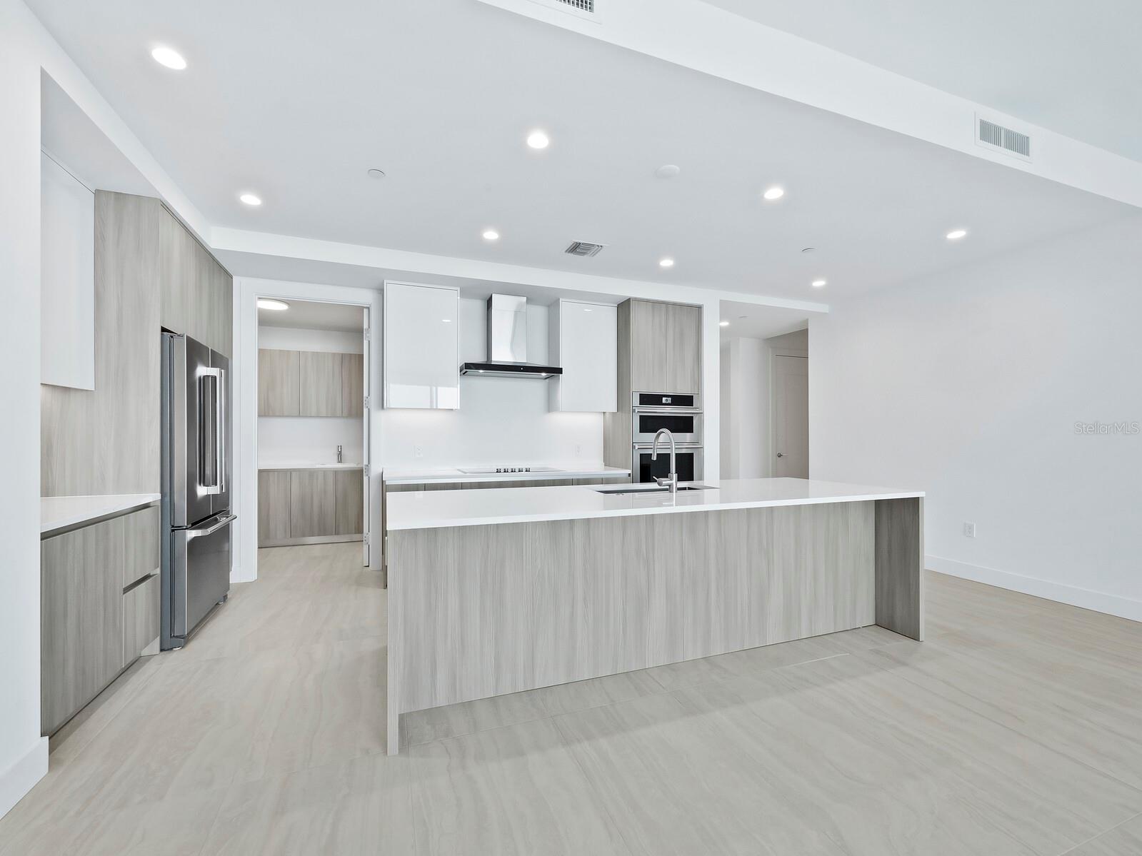 301 QUAY COMMONS #1003, SARASOTA, FL, 34236