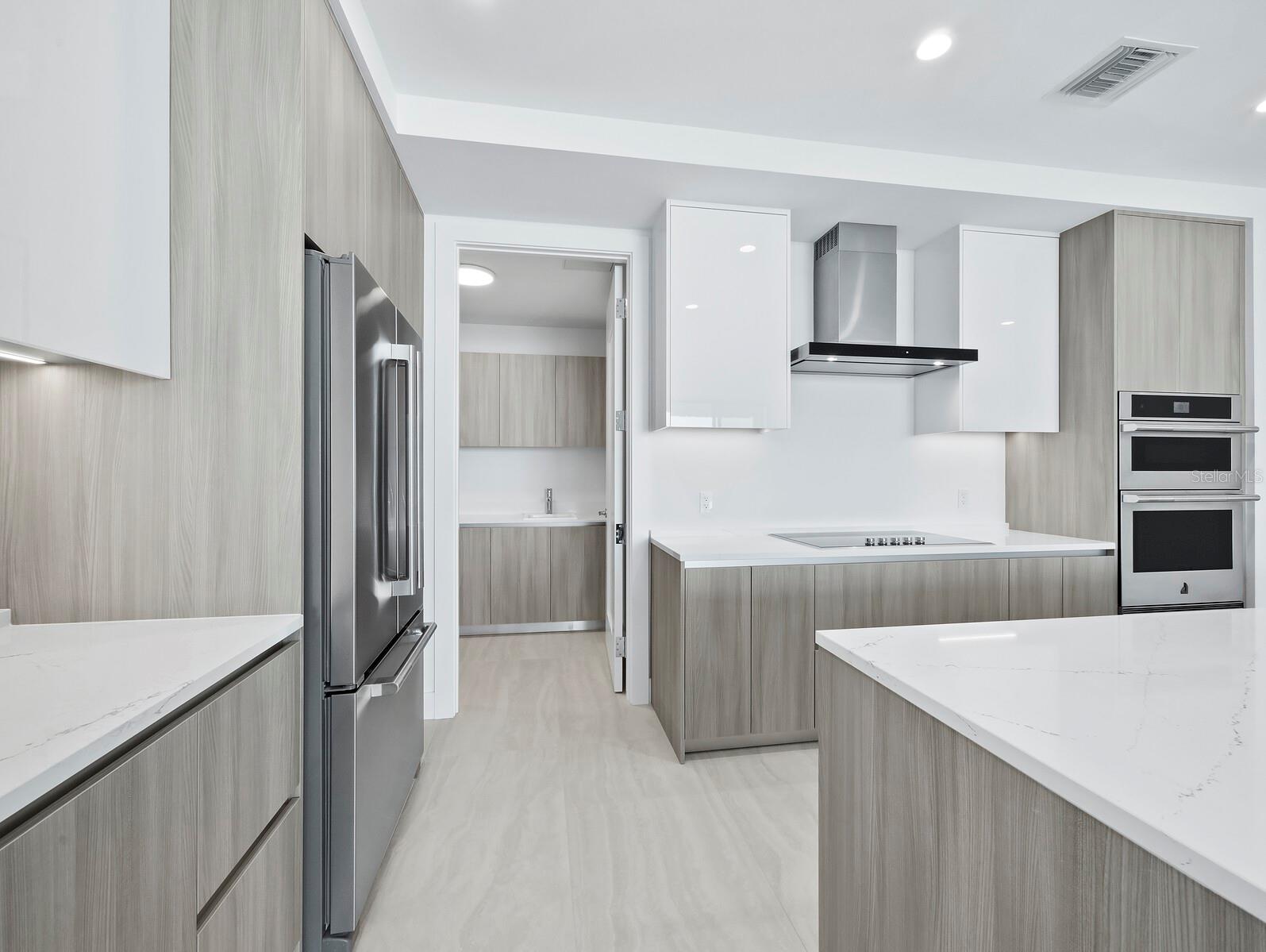 301 QUAY COMMONS #1003, SARASOTA, FL, 34236