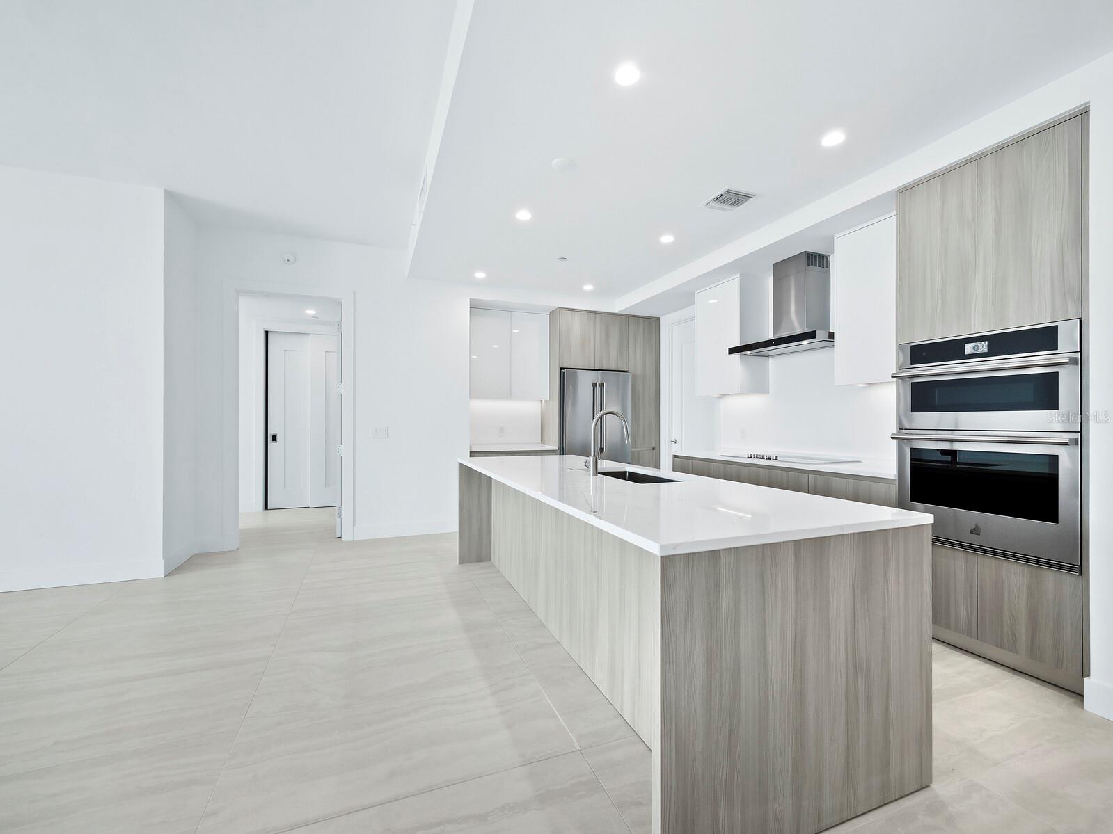 301 QUAY COMMONS #1003, SARASOTA, FL, 34236